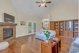 3243 Mecklenburg Dr - Photo 10