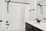1815 Camelot Dr - Photo 21