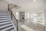 905 Champion Circle - Photo 2