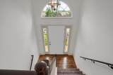 609 Glenridge Close - Photo 3