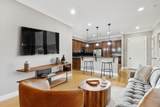 820 N Thompson Ln - Photo 11