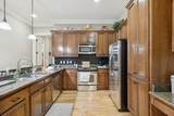 820 N Thompson Ln - Photo 8