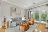 820 N Thompson Ln - Photo 10