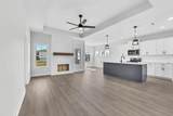 1318 Isaiah Dr - Photo 4