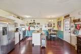 7121 Corner Dr - Photo 8