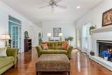 237 Windsor Dr - Photo 9