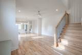 2319B Foster Ave - Photo 9