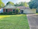 1009 Boxwood Dr - Photo 1