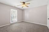 1015 Boxwood Dr - Photo 15