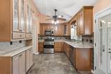 1015 Boxwood Dr - Photo 8