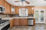 1015 Boxwood Dr - Photo 10