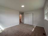 809 N Military Ave - Photo 16