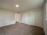 809 N Military Ave - Photo 17