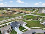 7129 Sunny Parks Dr - Photo 36