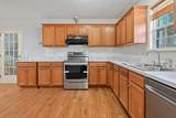 4740 Hammock Dr - Photo 6