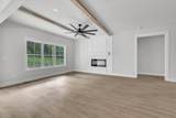 1717 Powell Rd - Photo 5