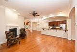 1009 Larkwood Dr - Photo 11