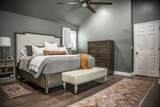2509 Hillsboro Rd - Photo 13