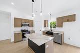 701 Oak Grove Rd - Photo 12