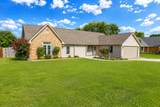 215 Oakview Cir - Photo 1