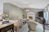 2560 Somerset Dr - Photo 10