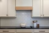 8033 Fenwick Ln - Photo 19