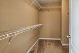 725 Sandbury Pt - Photo 37