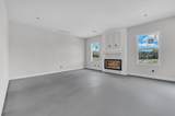2728 Brewster Dr - Photo 6