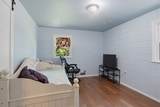 215 Wallace Dr - Photo 14