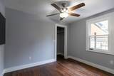 30 E Thompson Ln - Photo 12