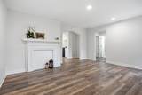 411 E 10th St - Photo 4