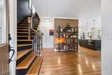 905 Phillips St - Photo 4