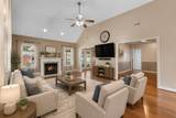 1005 Stratus Dr - Photo 8