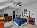 1504 Registry Row - Photo 52