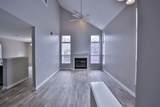 802 Bexhill Ct - Photo 2