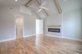 2319B Foster Ave - Photo 39