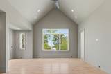 726 Newhall Dr - Photo 29