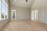 726 Newhall Dr - Photo 30