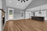8246 Aedc Rd - Photo 10