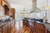 3025 Lakeshore Dr - Photo 14