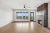 2118 Cliff Dr - Photo 2