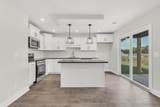 2732 Brewster Dr - Photo 11