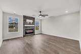 2732 Brewster Dr - Photo 8