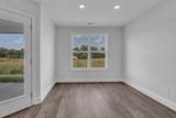 2736 Brewster Dr - Photo 14