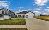 2736 Brewster Dr - Photo 3