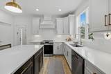 211B Queen Ave - Photo 10