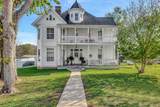304 Russell St - Photo 1