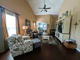 395 Devon Chase Hl - Photo 18