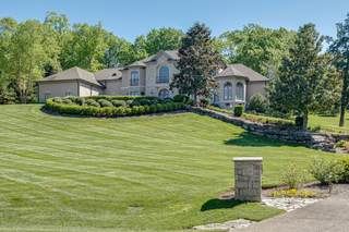 MLS# 2289485 - 1828 Tyne Blvd in Forest Hills in Nashville Tennessee 37215 MLS# 2289485 - 1828 Tyne Blvd in Forest Hills in Nashville Tennessee 37215