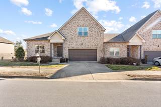 MLS# 2474226 - 2009 Chadwell Overlook Dr in Chadwell Retreat Townhomes in Madison Tennessee 37115